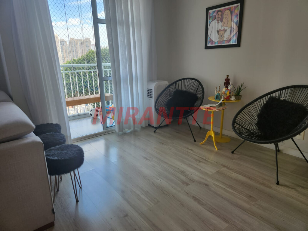 Apartamento de 60m² com 3 quartos em Limão