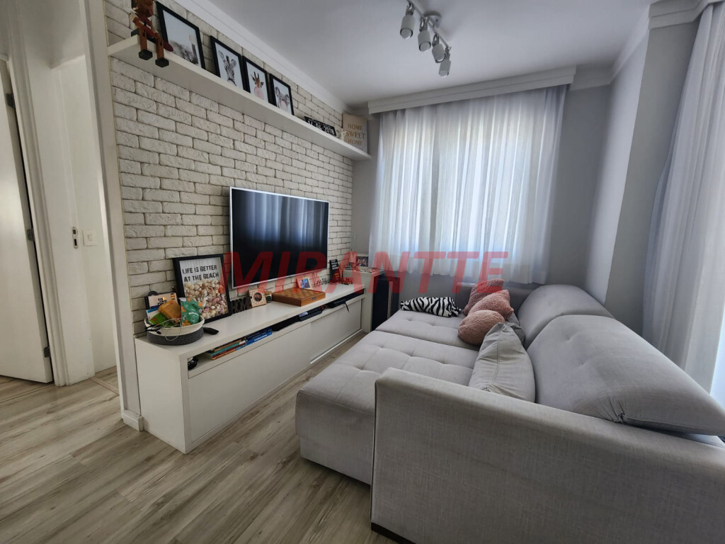 Apartamento de 60m² com 3 quartos em Limão
