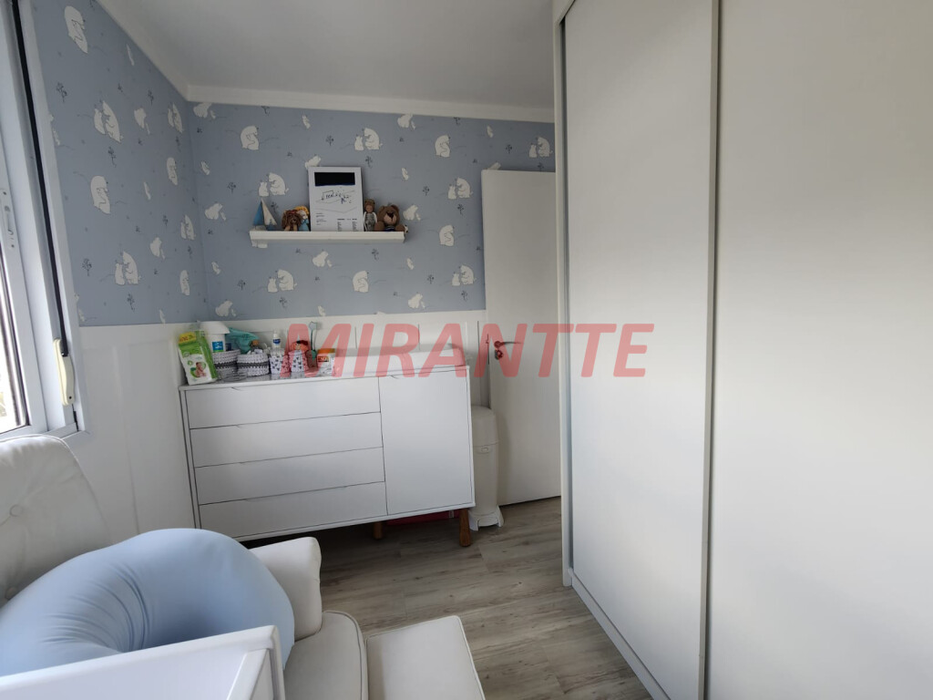Apartamento de 60m² com 3 quartos em Limão