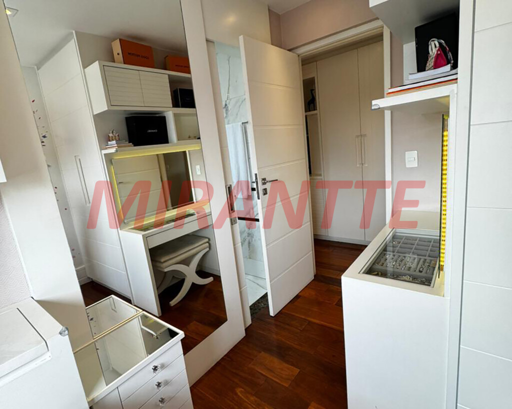 Apartamento de 133m² com 3 quartos em Vila Ester