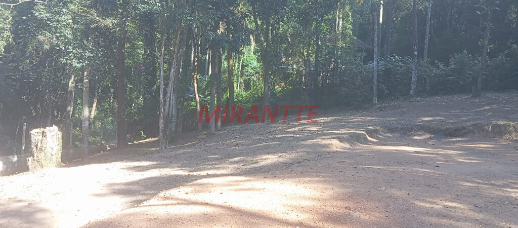 Terreno de 1.17m² em Roseira