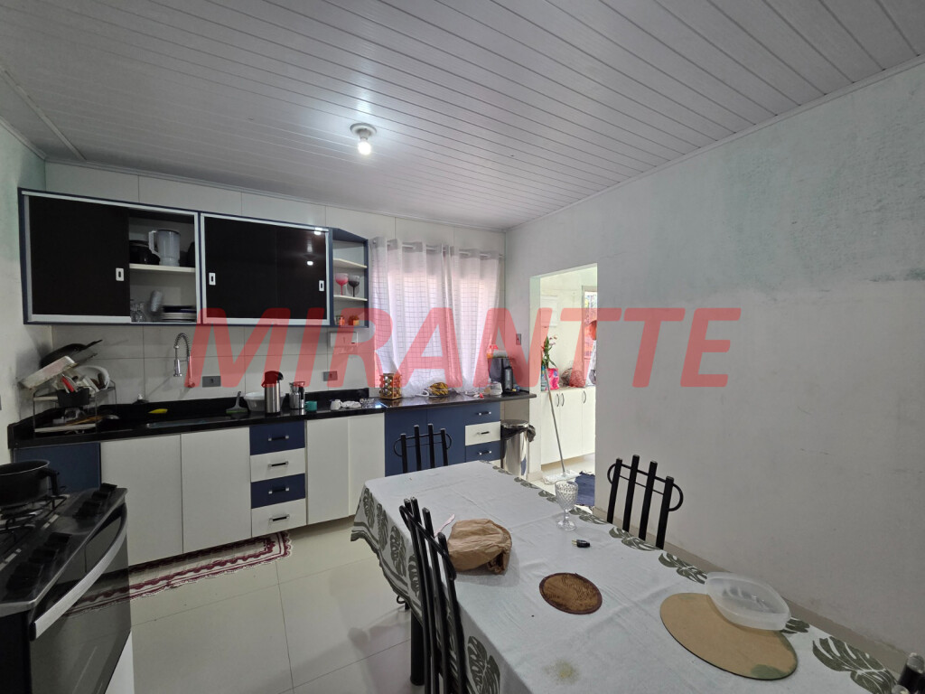 Sobrado de 296m² com 2 quartos em Limão