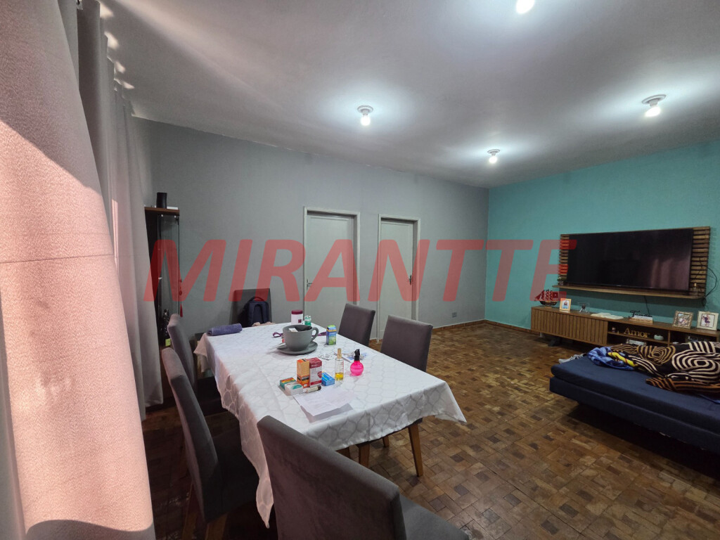 Sobrado de 296m² com 2 quartos em Limão