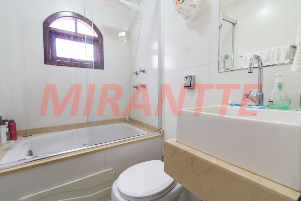Sobrado com 3 quartos em Vila Albertina