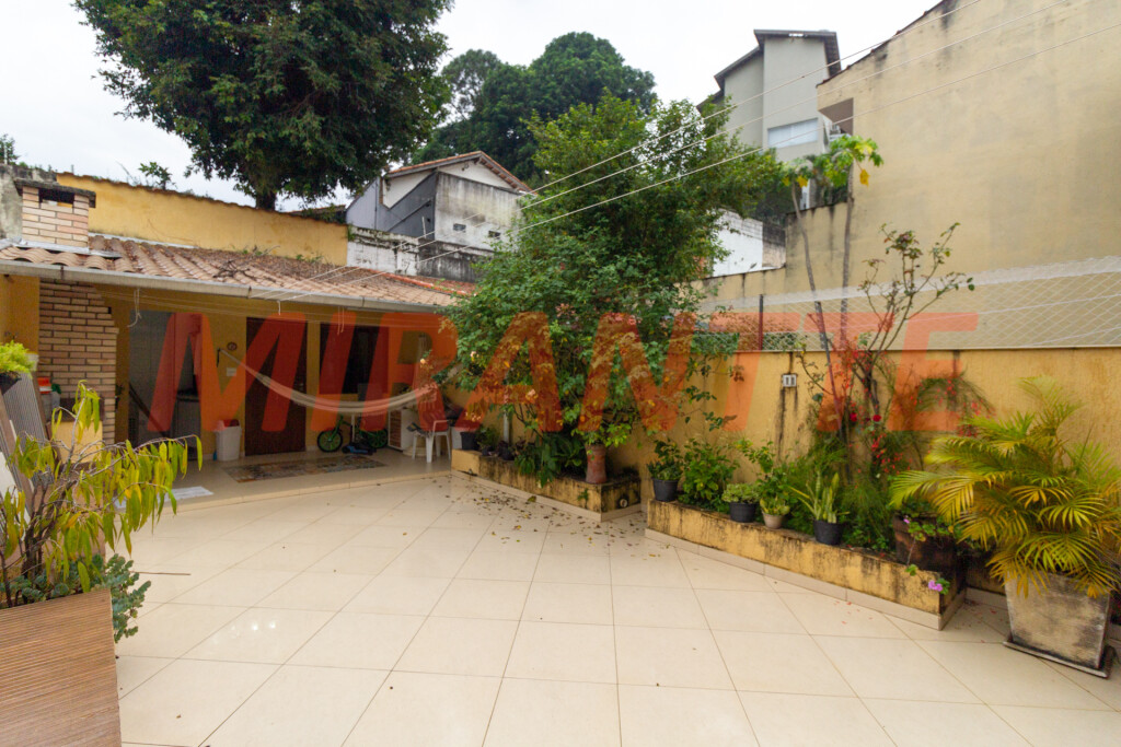 Sobrado com 3 quartos em Vila Albertina