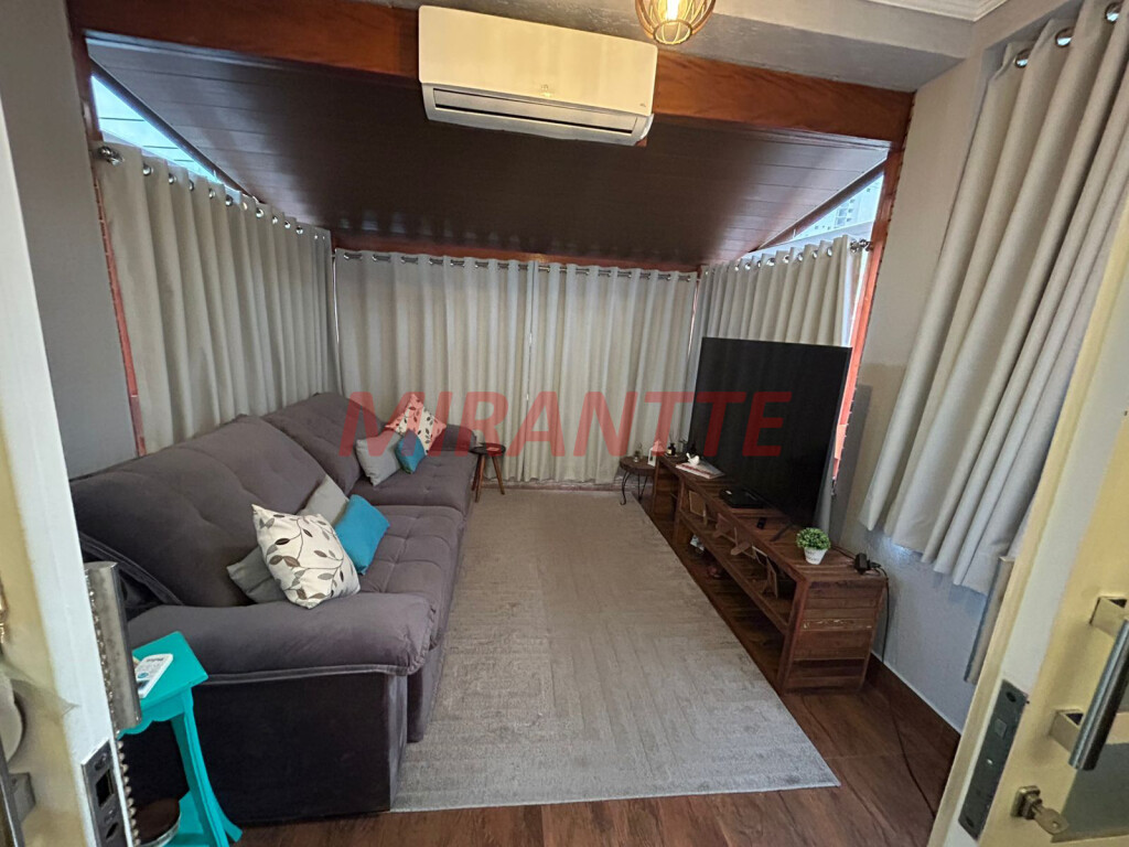 Sobrado de 270m² com 3 quartos em Chora Menino