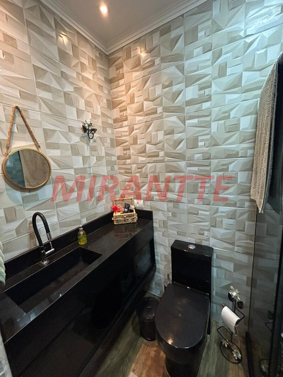 Sobrado de 270m² com 3 quartos em Chora Menino