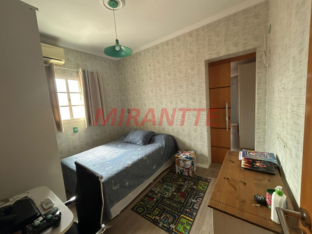 Sobrado de 270m² com 3 quartos em Chora Menino