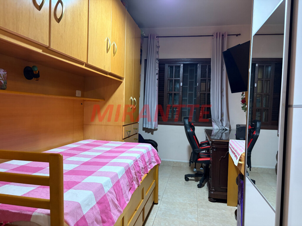 Sobrado de 560m² com 4 quartos em Santana