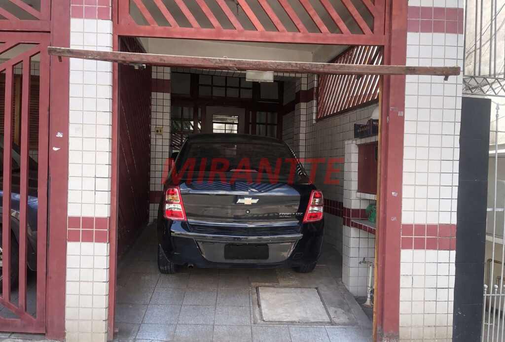 Sobrado de 560m² com 4 quartos em Santana