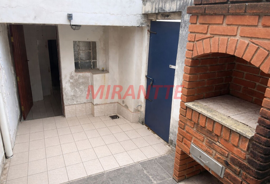 Sobrado de 560m² com 4 quartos em Santana