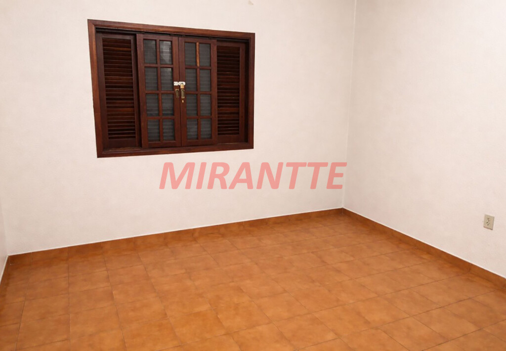 Sobrado de 560m² com 4 quartos em Santana