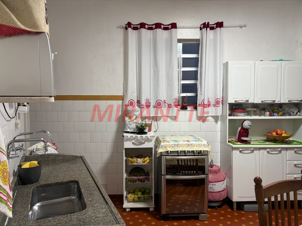 Sobrado de 560m² com 4 quartos em Santana