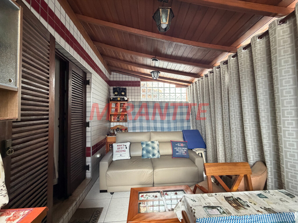 Sobrado de 560m² com 4 quartos em Santana