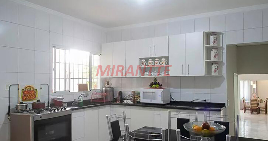 Casa terrea de 125m² com 3 quartos em Limão