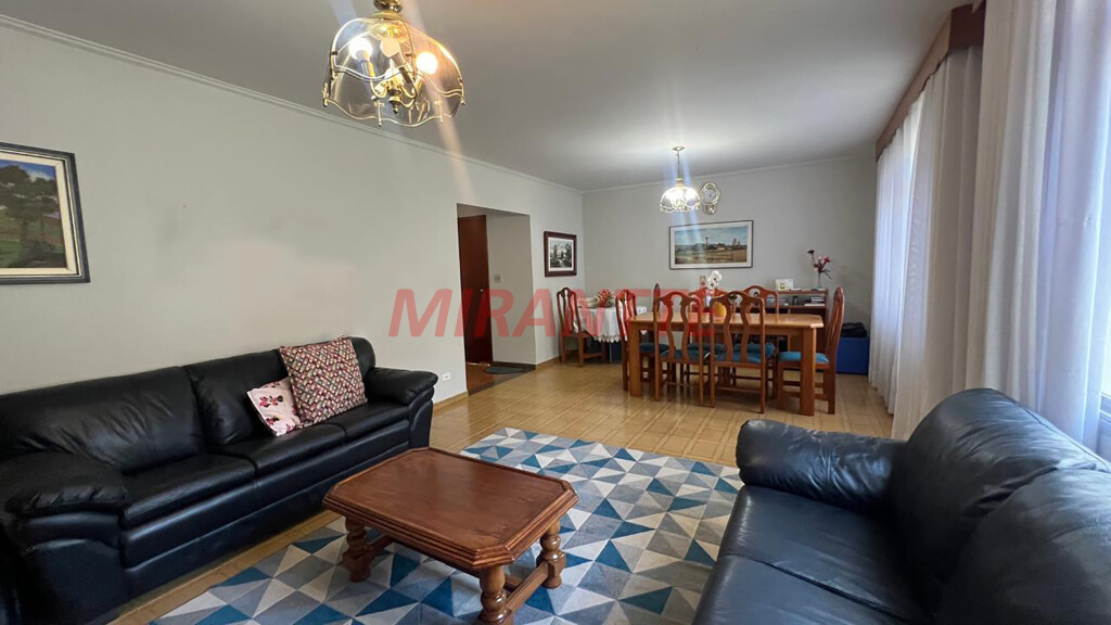 Sobrado de 218m² com 3 quartos em Lauzane Paulista