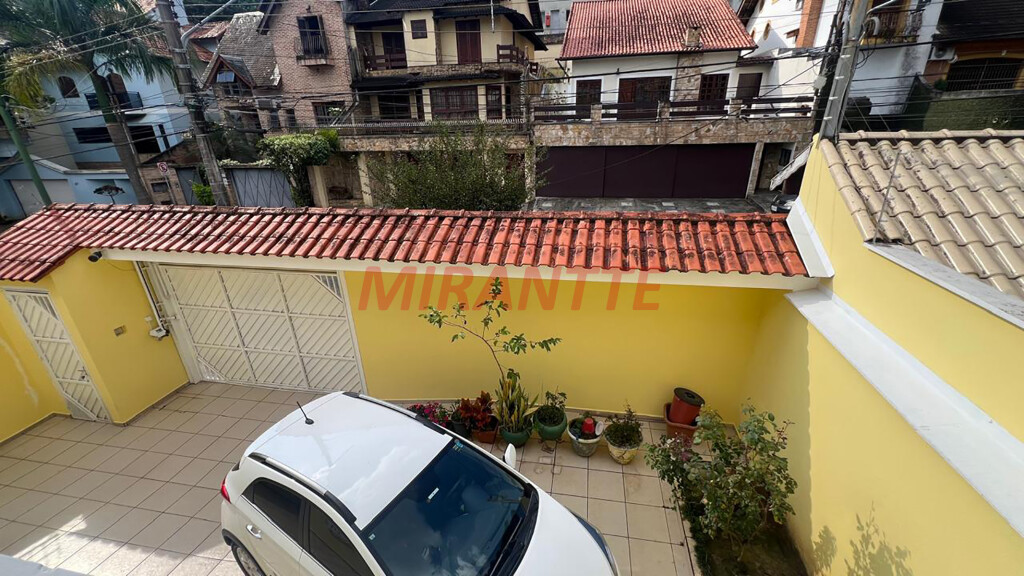 Sobrado de 218m² com 3 quartos em Lauzane Paulista