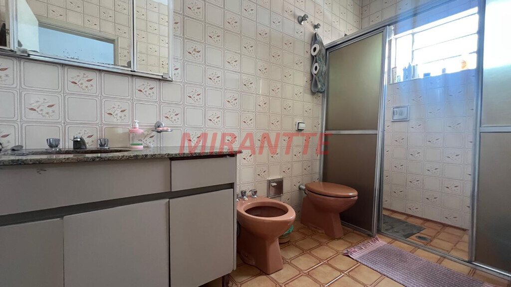 Sobrado de 218m² com 3 quartos em Lauzane Paulista