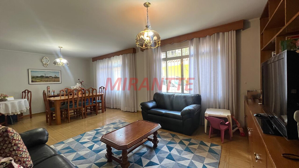 Sobrado de 218m² com 3 quartos em Lauzane Paulista