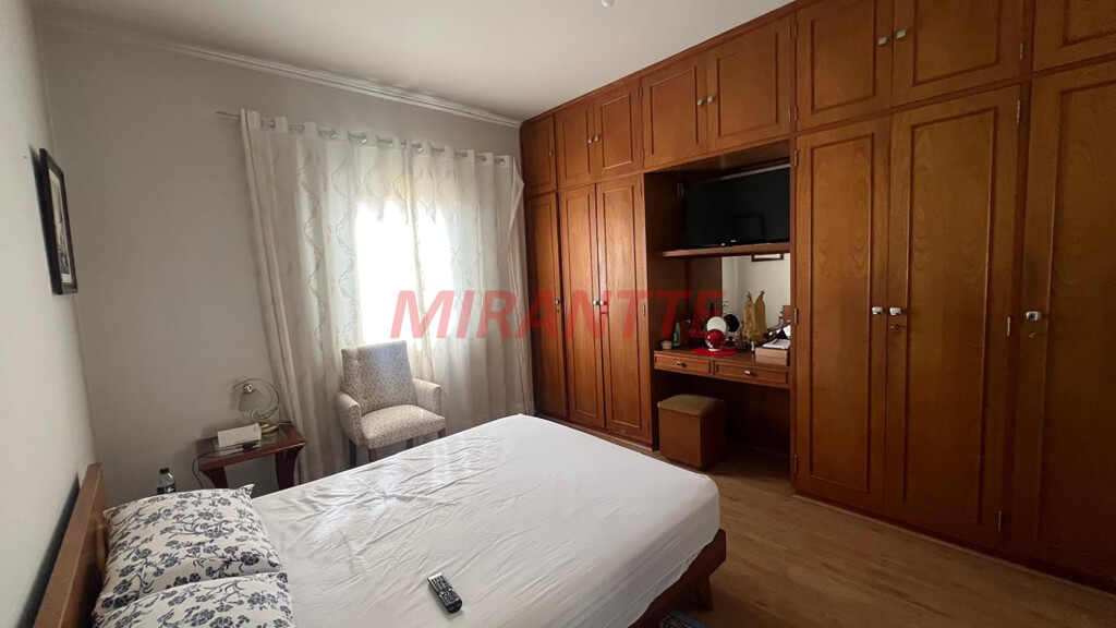 Sobrado de 218m² com 3 quartos em Lauzane Paulista