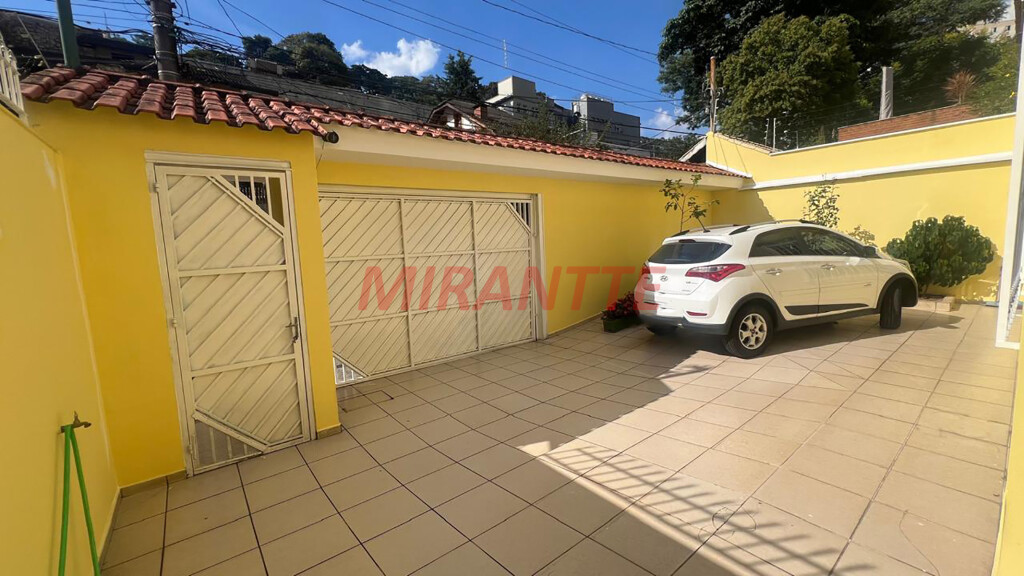 Sobrado de 218m² com 3 quartos em Lauzane Paulista