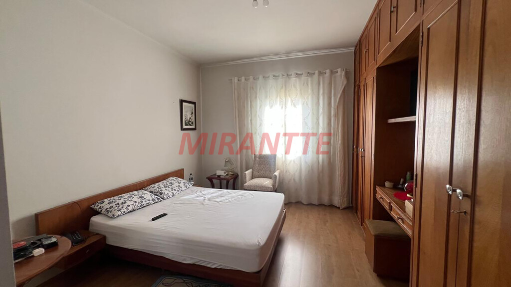 Sobrado de 218m² com 3 quartos em Lauzane Paulista