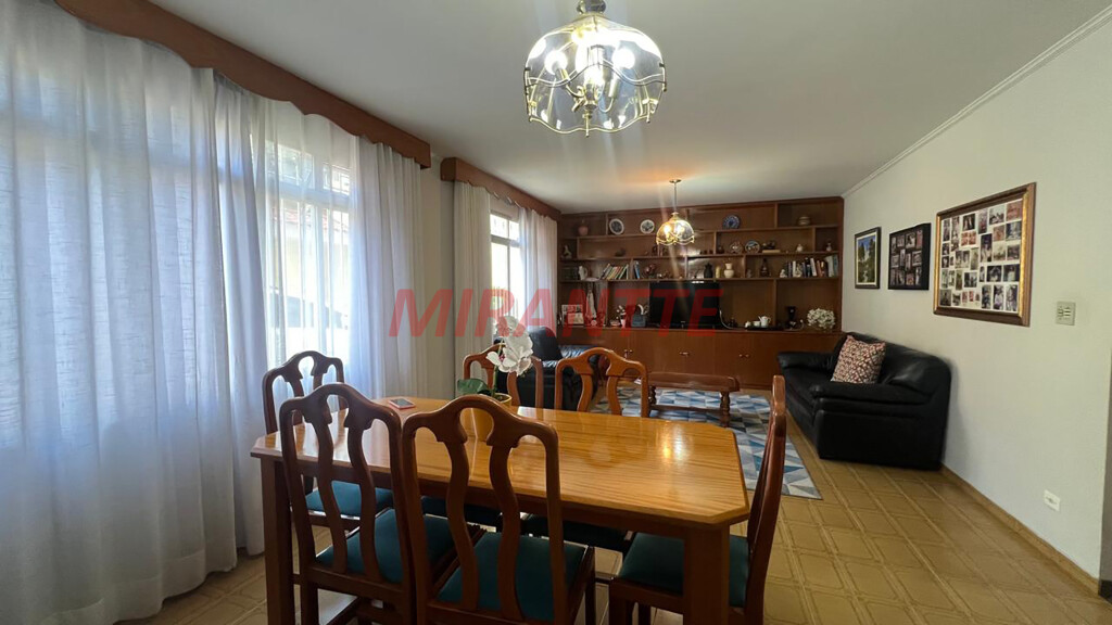 Sobrado de 218m² com 3 quartos em Lauzane Paulista