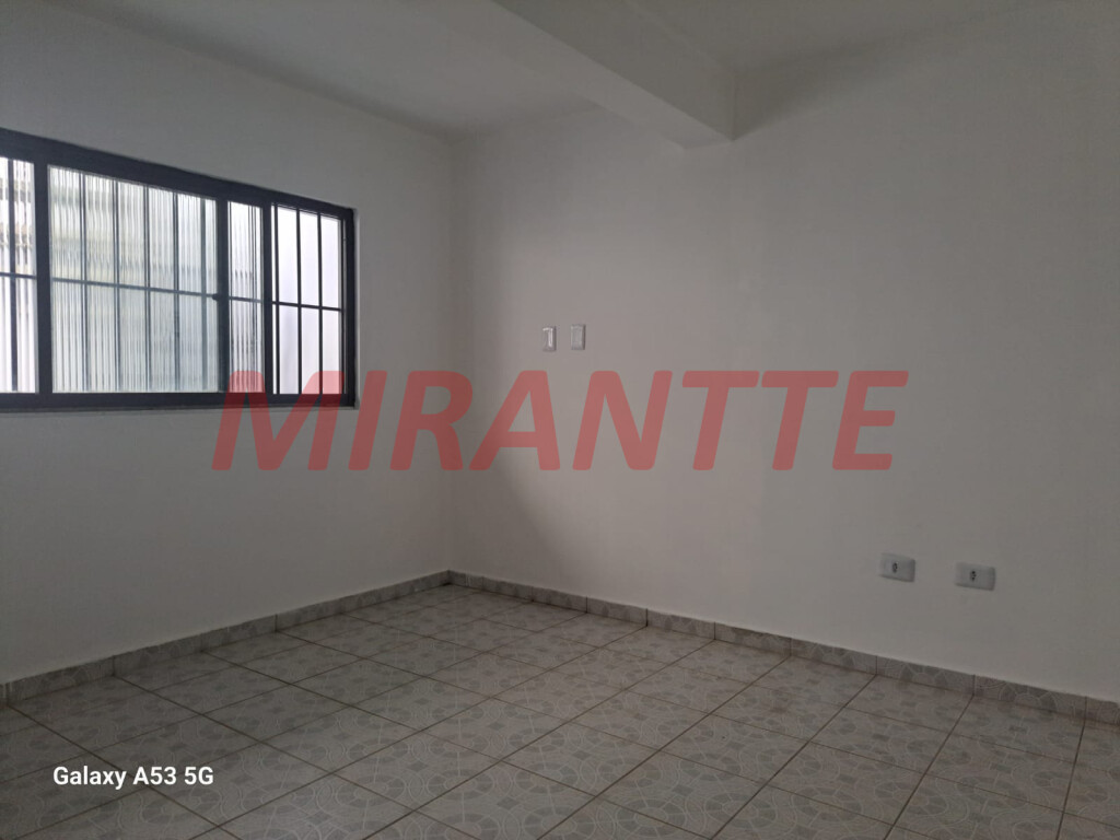 Sobrado de 207m² com 4 quartos em Santana