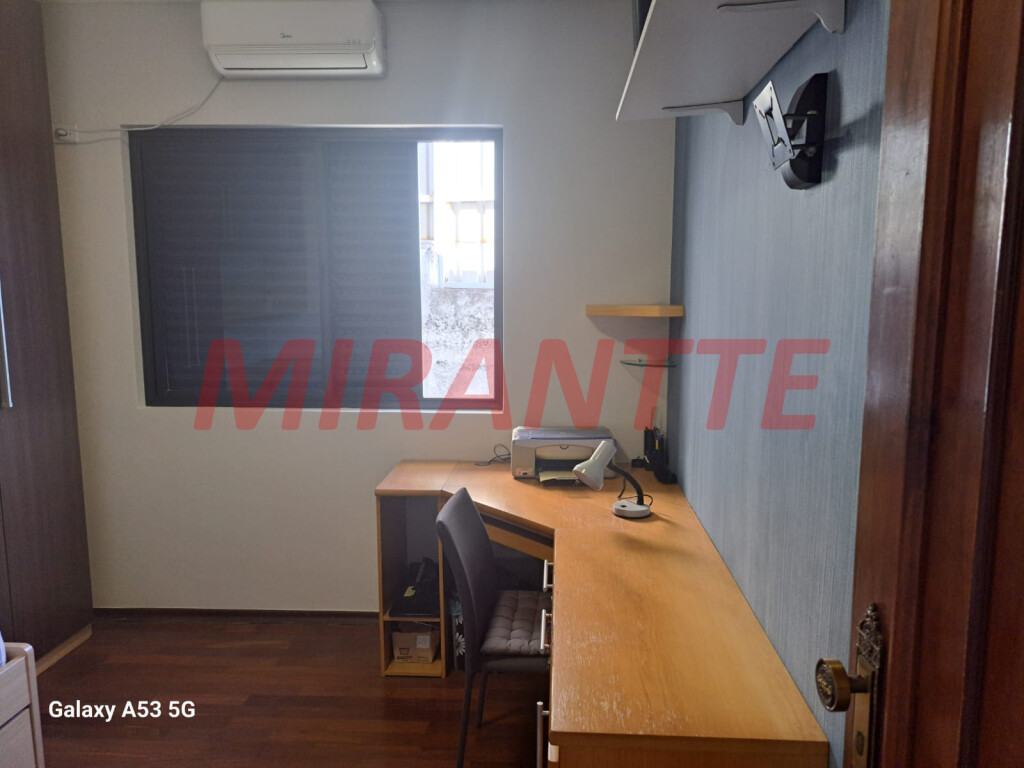 Sobrado de 207m² com 4 quartos em Santana