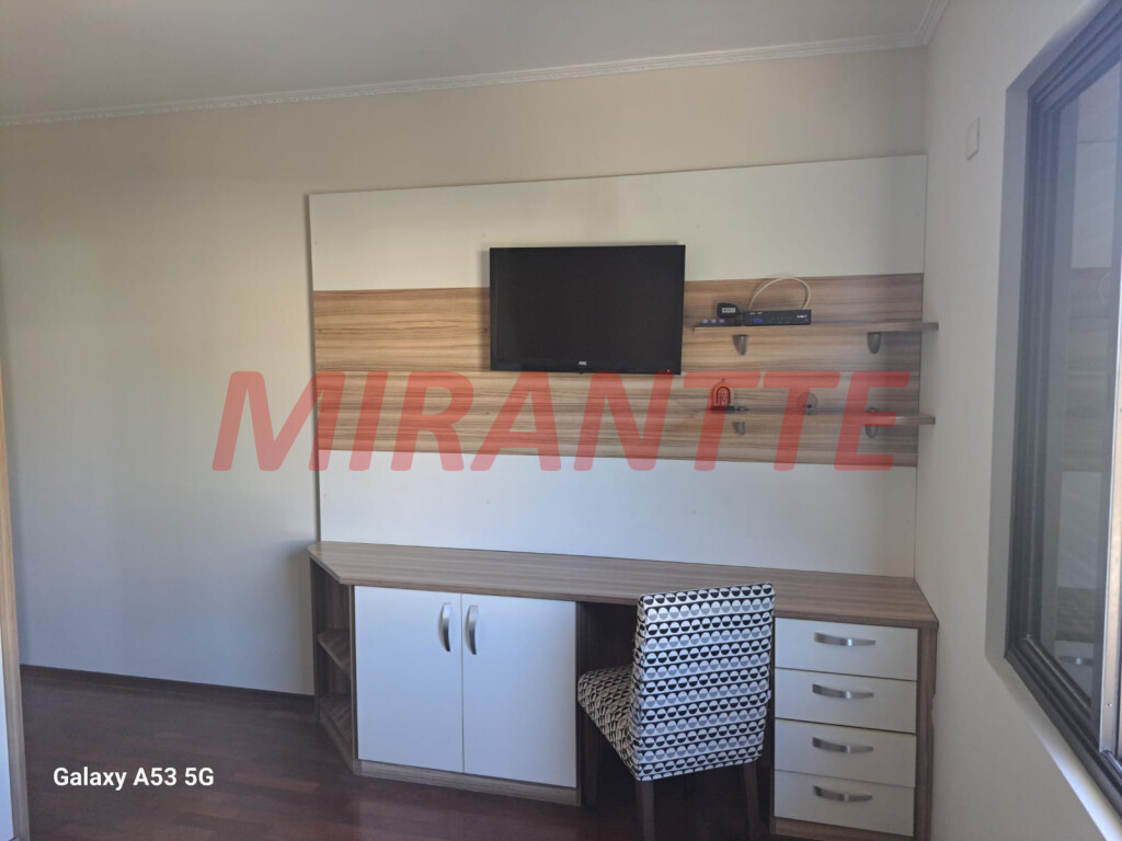 Sobrado de 207m² com 4 quartos em Santana