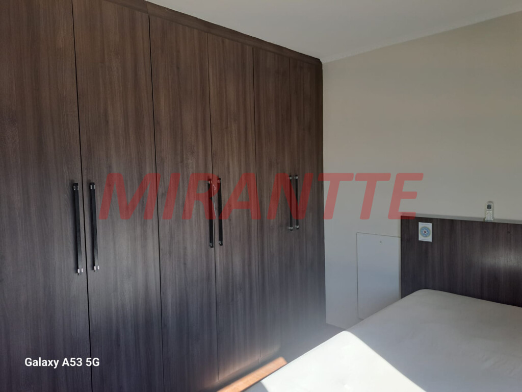 Sobrado de 207m² com 4 quartos em Santana
