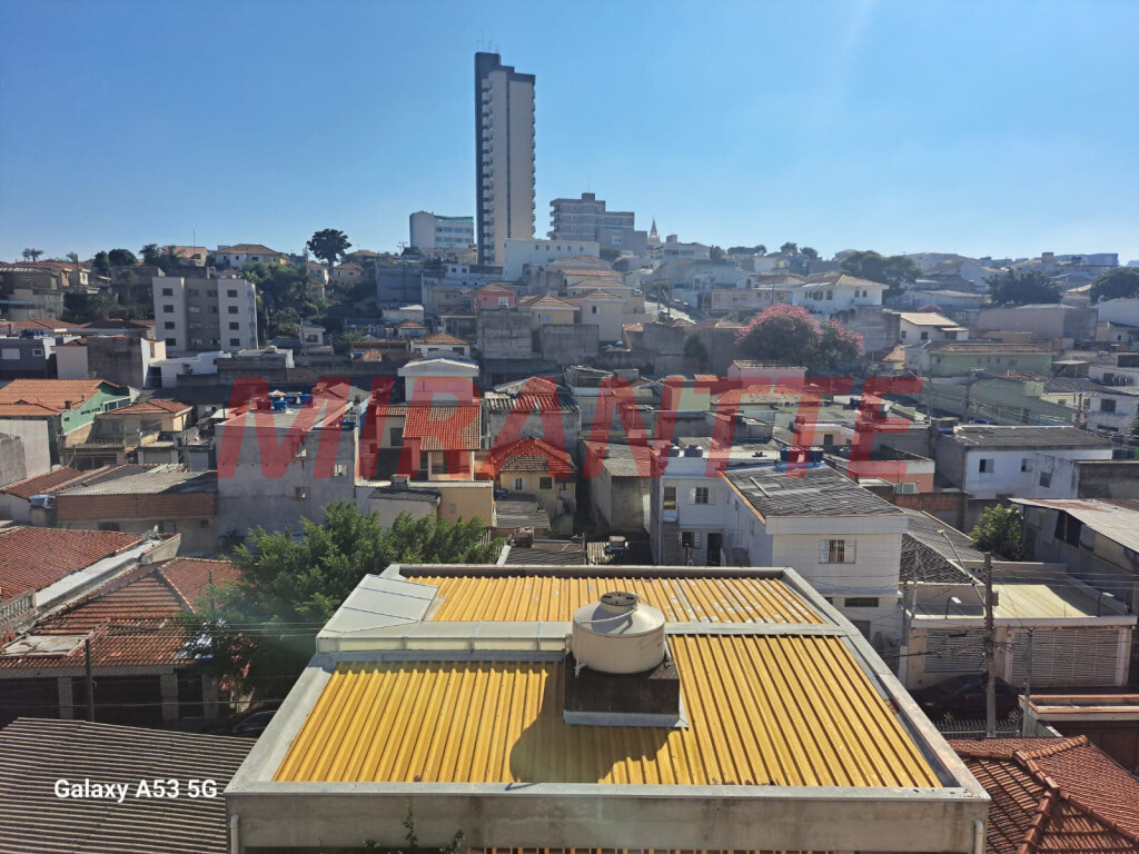 Sobrado de 207m² com 4 quartos em Santana