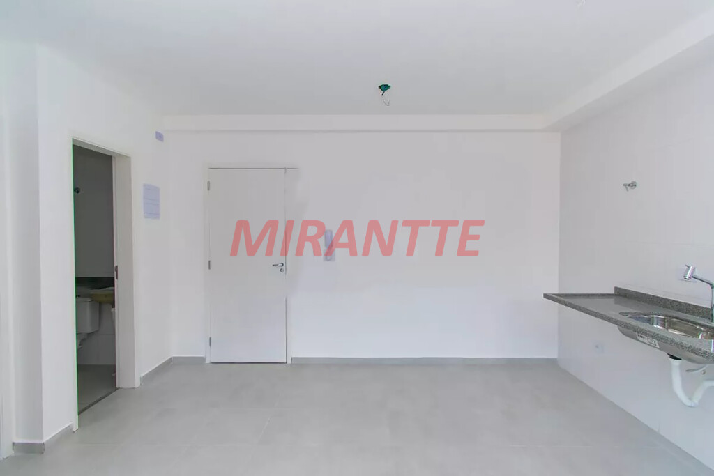 Apartamento de 32m² com 1 quartos em Vila Ema