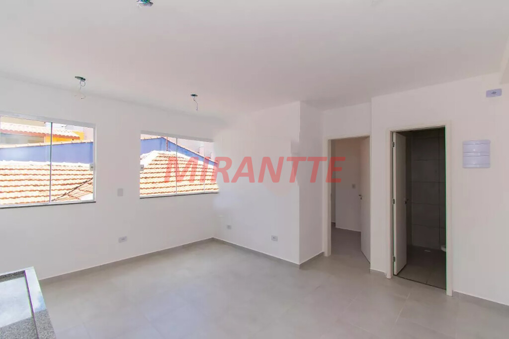 Apartamento de 44m² com 2 quartos em Vila Ema
