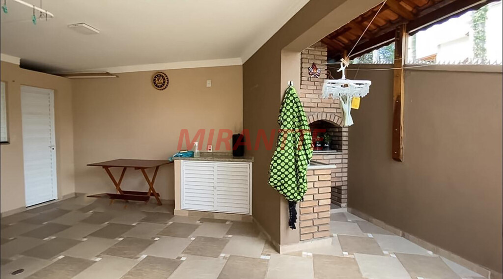 Sobrado de 122m² com 3 quartos em Parque Casa De Pedra