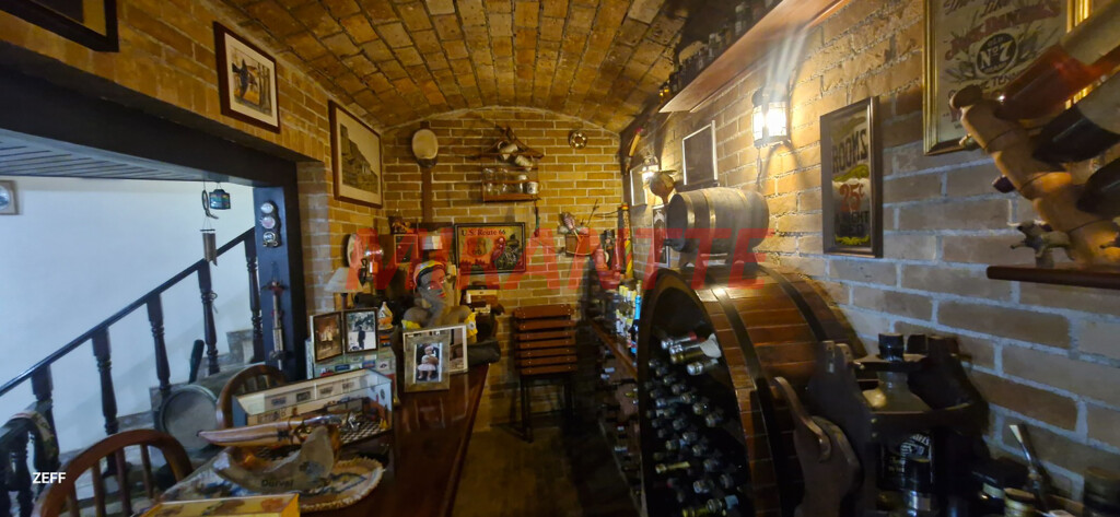 Sobrado com 5 quartos em Vila Albertina