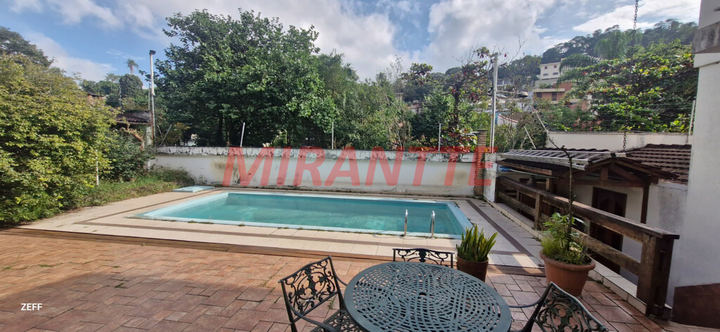 Sobrado com 5 quartos em Vila Albertina