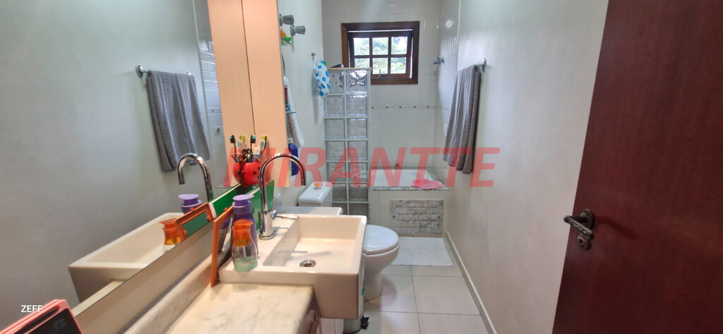 Sobrado com 5 quartos em Vila Albertina