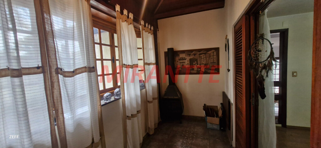Sobrado com 5 quartos em Vila Albertina
