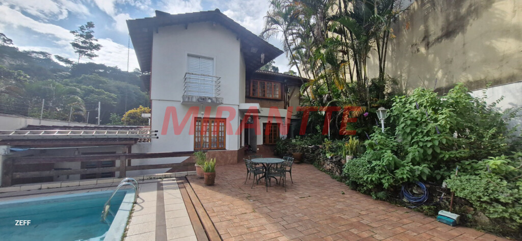 Sobrado com 5 quartos em Vila Albertina