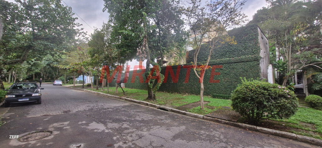 Sobrado com 5 quartos em Vila Albertina
