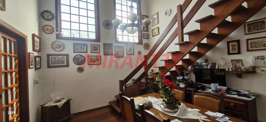 Sobrado com 5 quartos em Vila Albertina