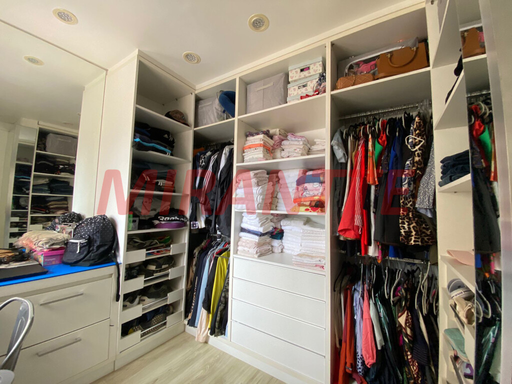 Apartamento de 139m² com 3 quartos em Santa Teresinha