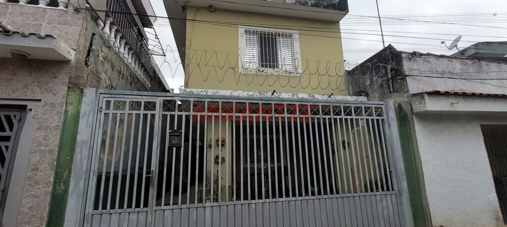 Sobrado de 118m² com 3 quartos em Jardim Modelo