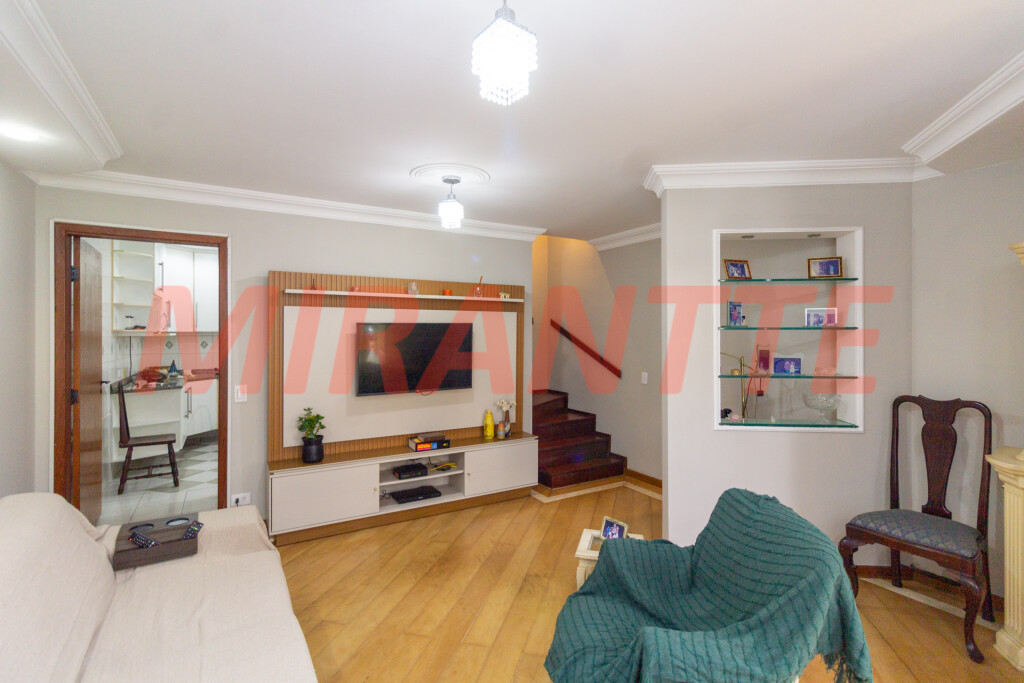 Cond. fechado de 110m² com 3 quartos em Horto Florestal