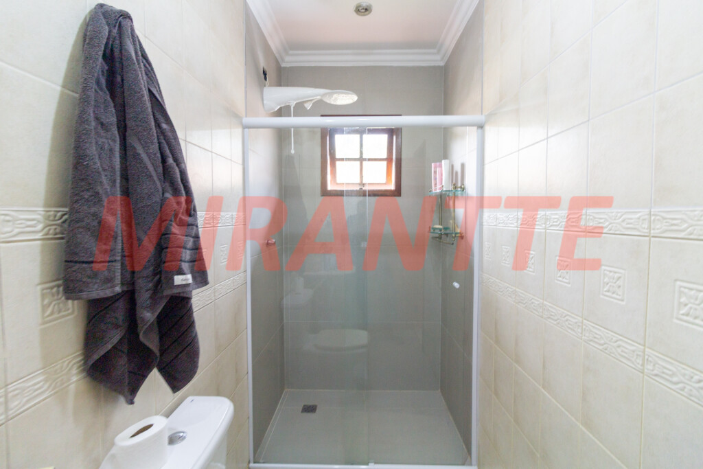Cond. fechado de 110m² com 3 quartos em Horto Florestal