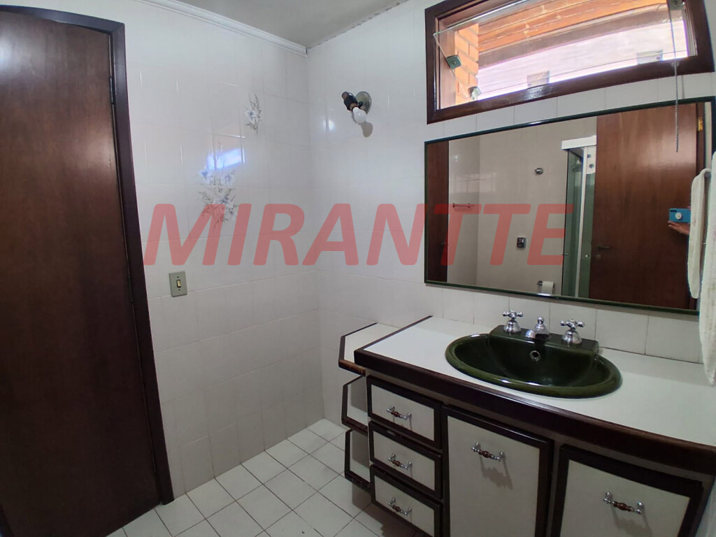Sobrado de 398m² com 4 quartos em Barro Branco (Zona Norte)
