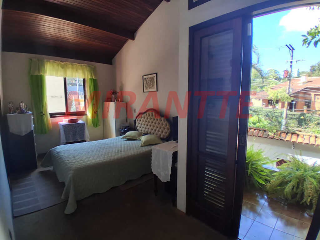 Sobrado de 398m² com 4 quartos em Barro Branco (Zona Norte)