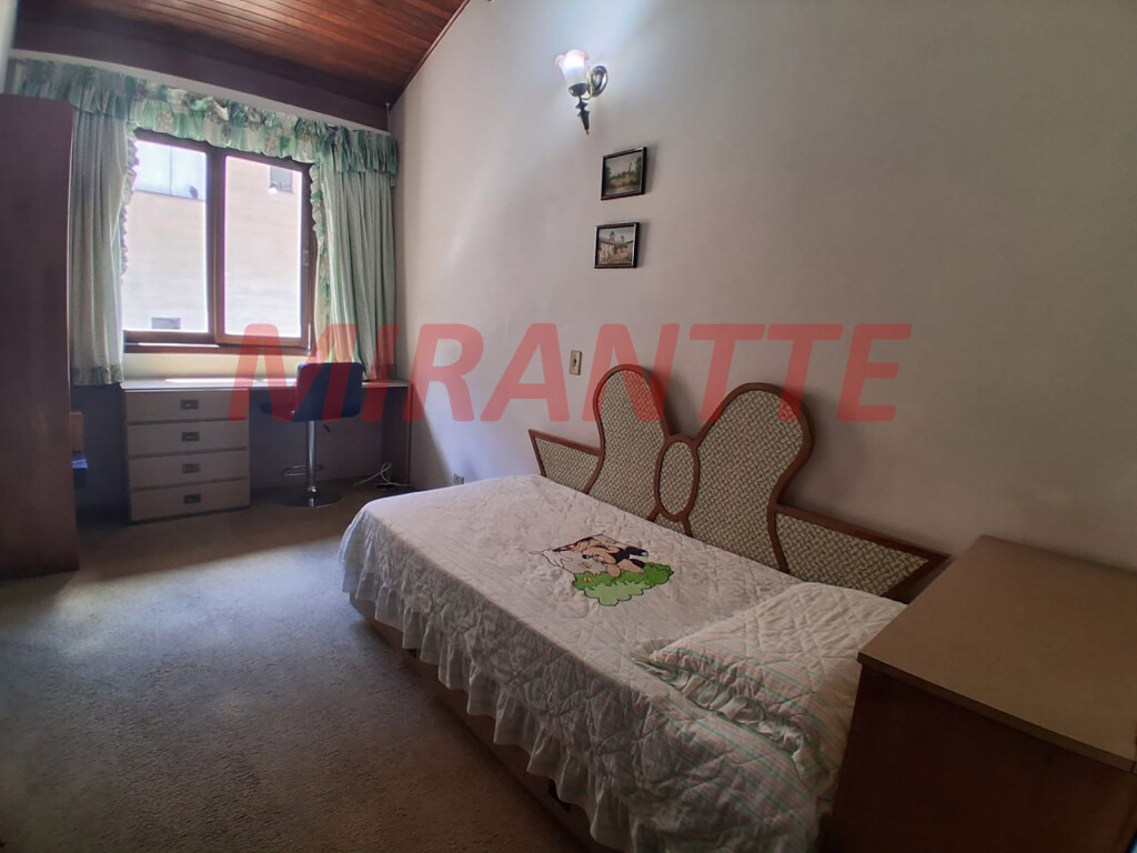 Sobrado de 398m² com 4 quartos em Barro Branco (Zona Norte)