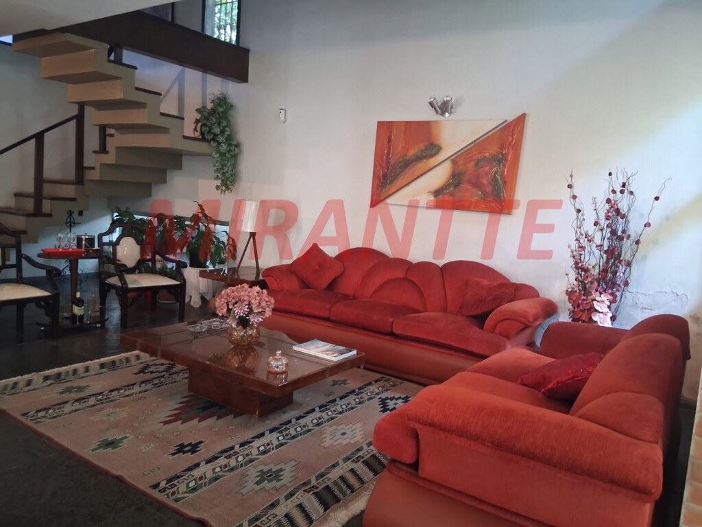 Sobrado de 398m² com 4 quartos em Barro Branco (Zona Norte)